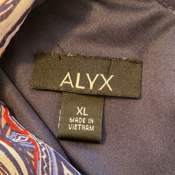 ALYX XL Sleeveless Y2K Blouse with choker neck. - Picture 6 of 12
